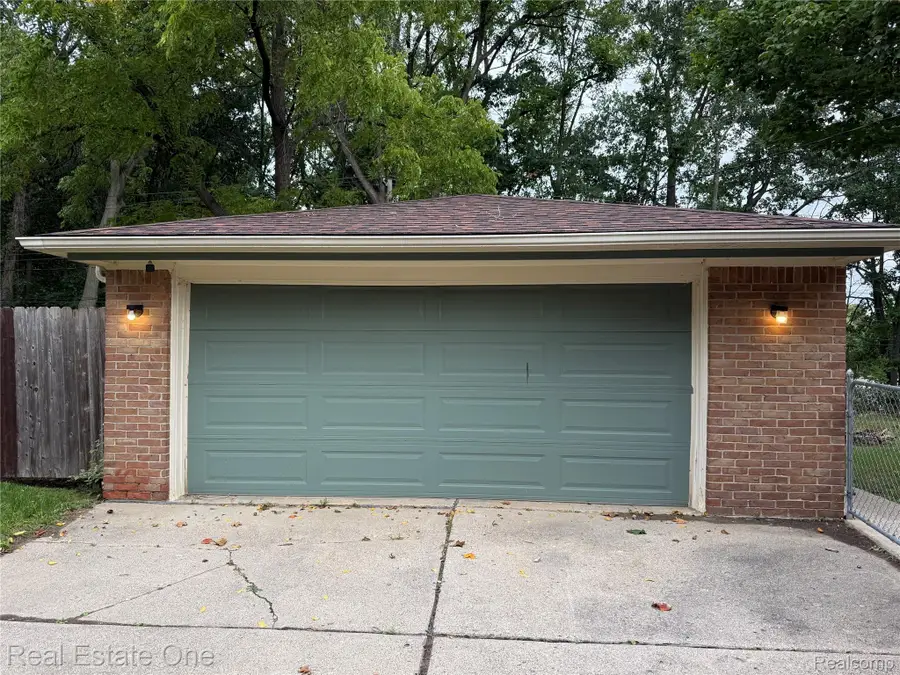454 Tilmor Drive, Waterford, MI 48328 - #3