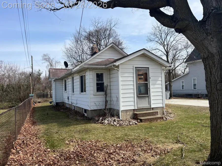 2 Maple Street, Oxford, MI 48371 - #2
