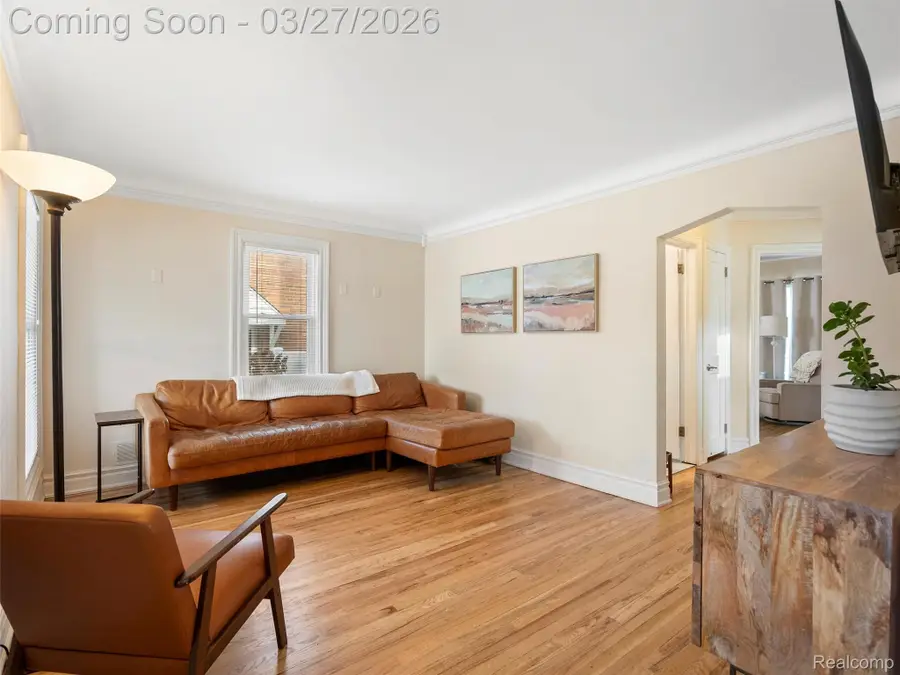 2100 N Wilson Avenue, Royal Oak, MI 48073 - #2