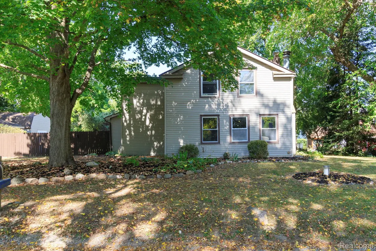 716 Commercial Street, Commerce Township, MI 48382 - #1