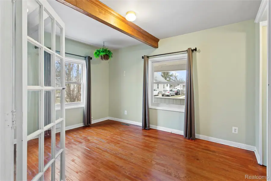 225 W Ridge Street, Owosso, MI 48867 - #3