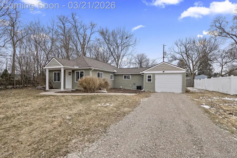 970 Henderson Avenue, Waterford, MI 48328 - #2