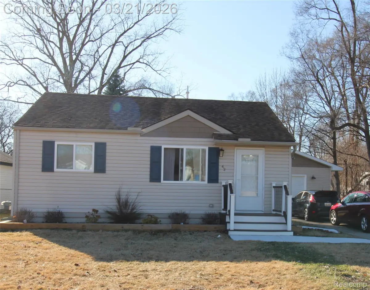 43 Doremus Avenue, Waterford, MI 48328 - #1