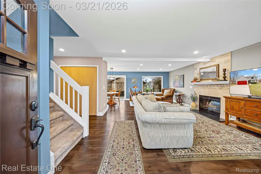 1065 Round Lake Road, White Lake, MI 48386 - #3