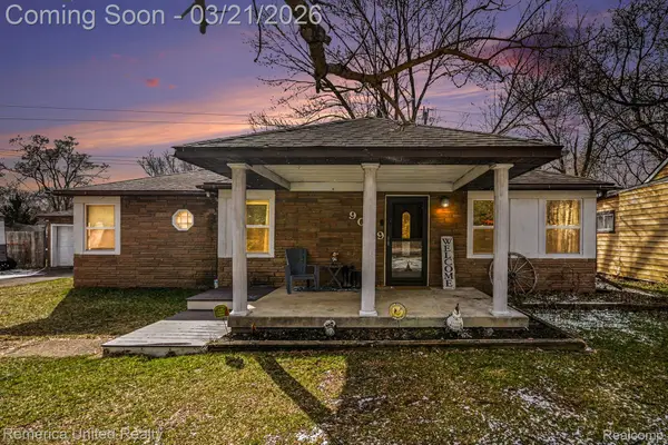 9079 Grove Drive, WhitmoreLake, MI 48189