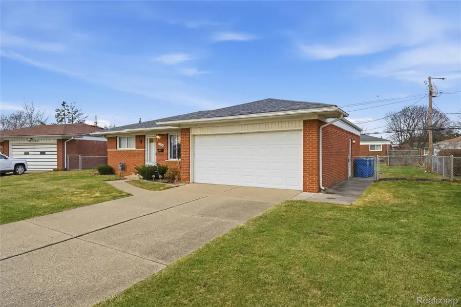 13344 Perry Circle, Warren, MI 48088 - #2