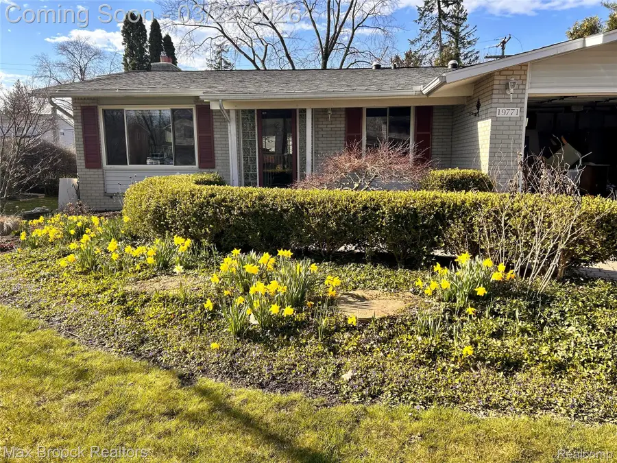 19771 Hickory Leaf Street, Southfield, MI 48076 - #2