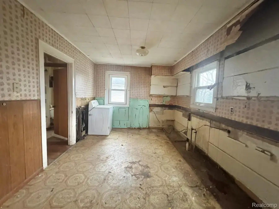 531 East Street, Milford, MI 48381 - #2