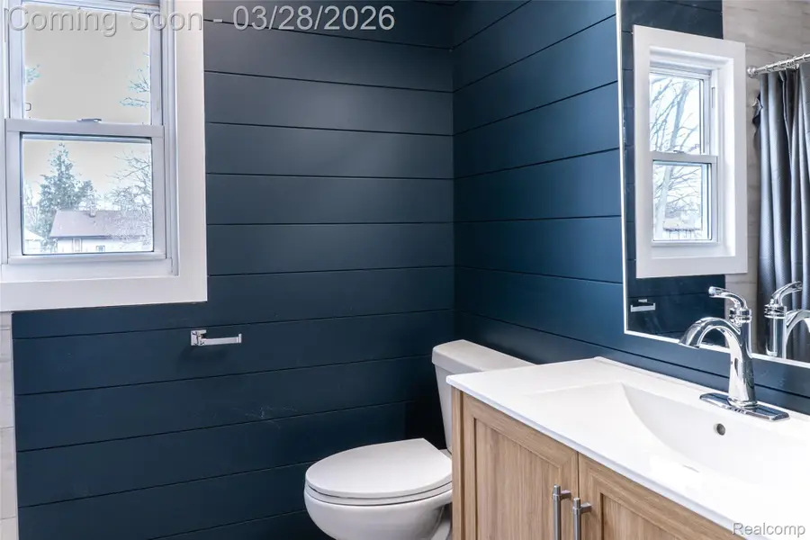 132 E Euclid Avenue, Jackson, MI 49203 - #3