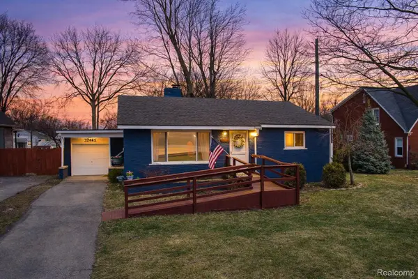 41890 E Ann Arbor Trail, Plymouth, MI 48170