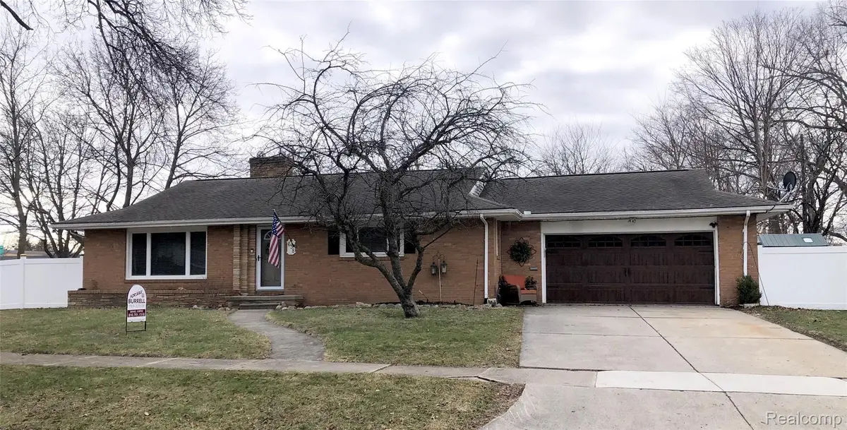 638 Maxine Street, Flint, MI 48503 - #1