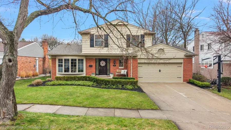 1628 Old Salem, Plymouth, MI 48170 - #3