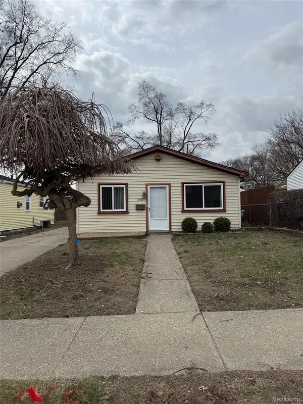 29045 Howard Avenue, MadisonHeights, MI 48071