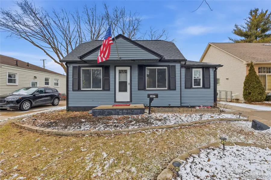 24927 Junior Street, Saint Clair Shores, MI 48080 - #2