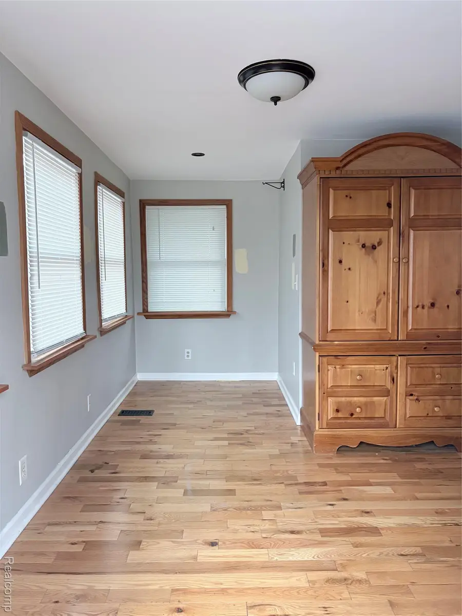 3591 Richmond Street, Waterford, MI 48328 - #3