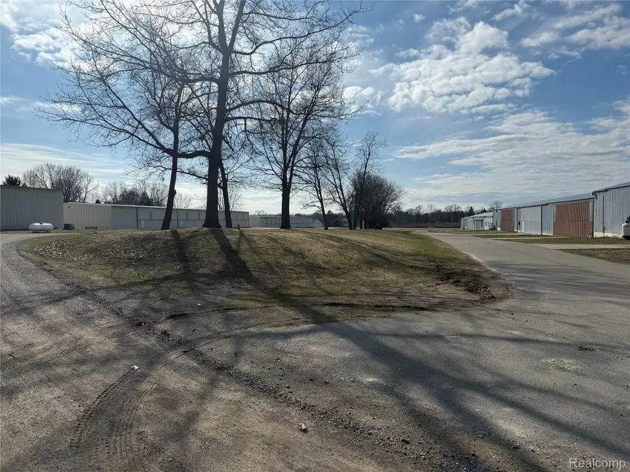 2096 Hunter Road, Brighton, MI 48114 - #3