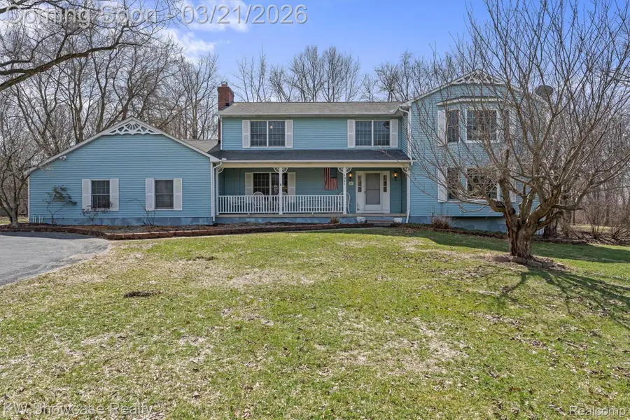 1941 Four Oaks, Commerce Township, MI 48382 - #2