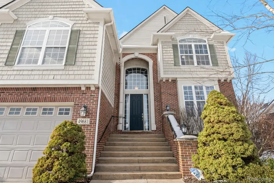 49681 S Glacier, Northville, MI 48168 - #2