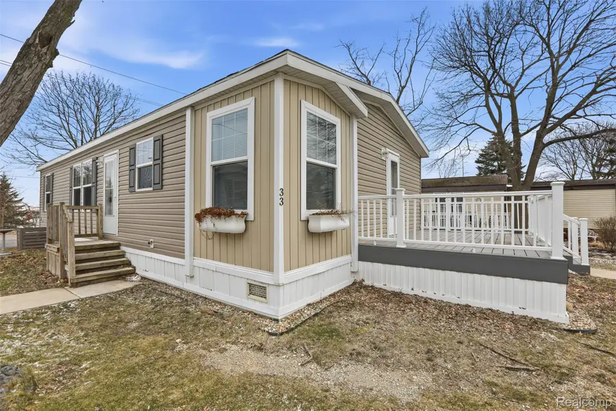 33 Bluebird Hill Drive, Orion, MI 48359 - #3