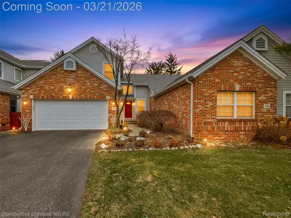 1144 Fairways Boulevard, Troy, MI 48085