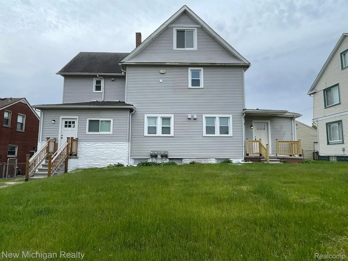 171 Davis Street, Wyandotte, MI 48192 - #1