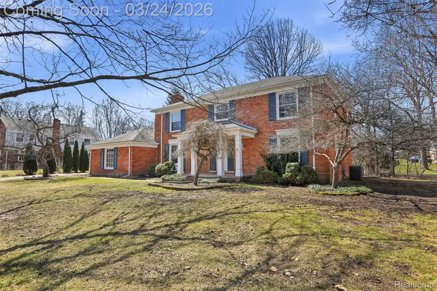 5972 Barnstable Court, West Bloomfield, MI 48322 - #2