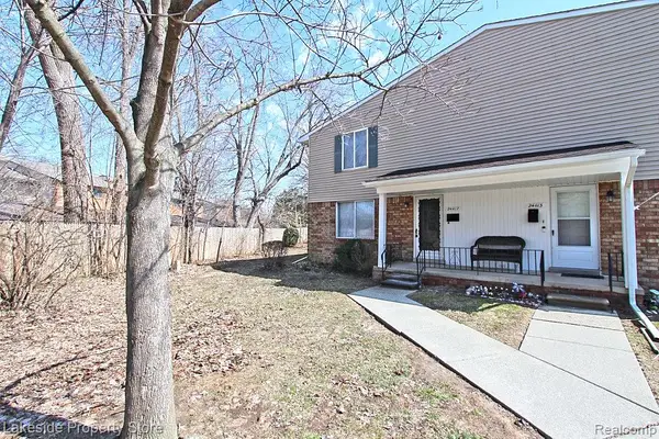 24417 Quad Park Lane, ClintonTownship, MI 48035