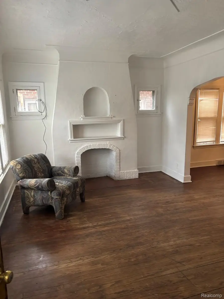 6058 Harrell Street, Detroit, MI 48213 - #2