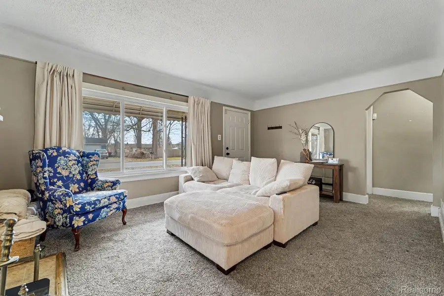20620 Westhampton Avenue, Southfield, MI 48075 - #2