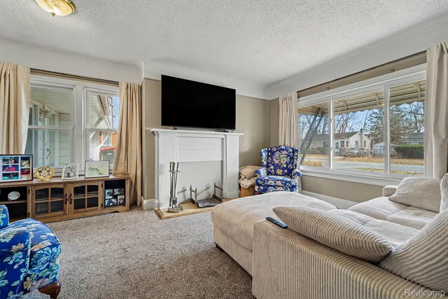 20620 Westhampton Avenue, Southfield, MI 48075 - #3