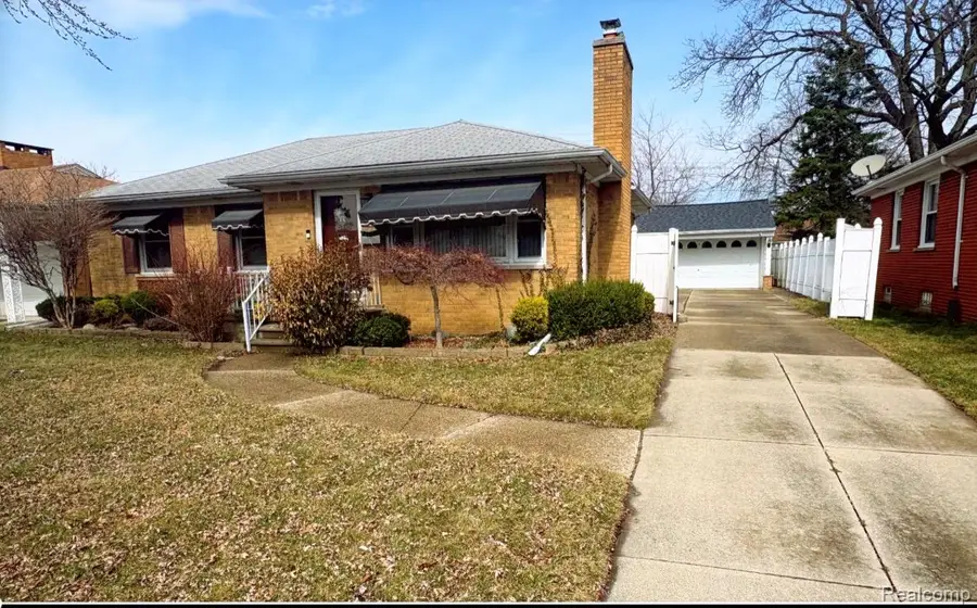 17619 Sprenger Avenue, Eastpointe, MI 48021 - #2