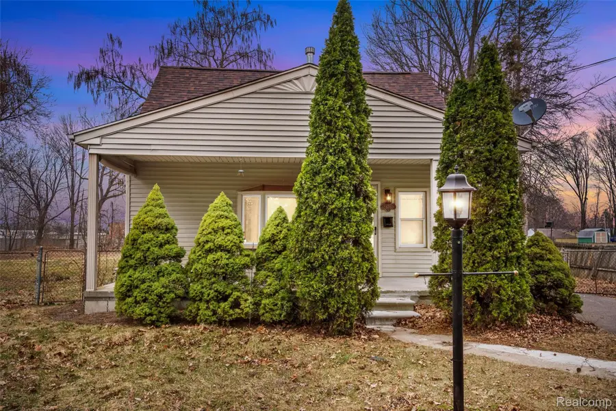 23760 Mary Street, Taylor, MI 48180 - #2