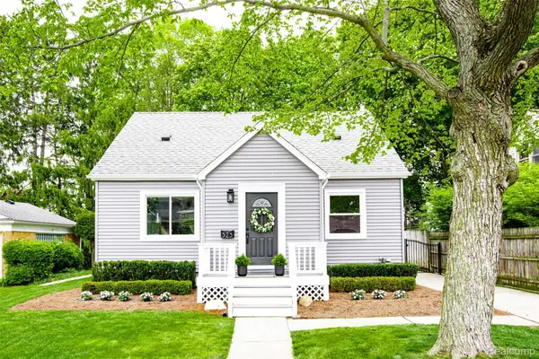 323 Maywood Avenue, Rochester, MI 48307