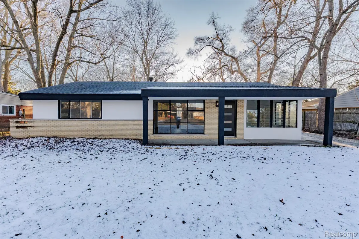 2483 Walce Drive, West Bloomfield, MI 48324 - #1