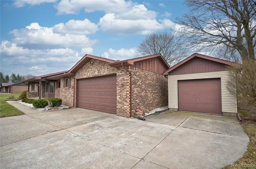 9080 E Lippincott Boulevard, Davison, MI 48423 - #2