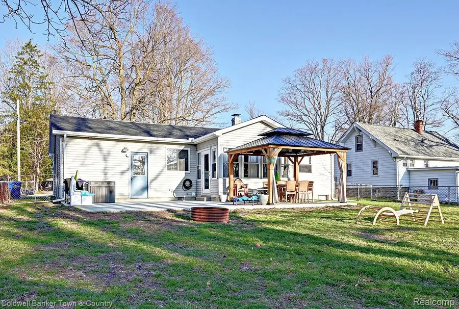 304 John Street, Holly, MI 48442 - #3