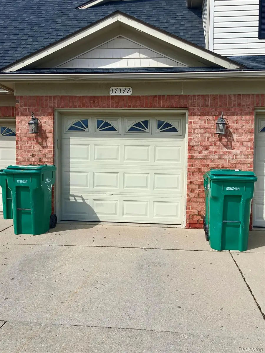 17177 Higdon Drive, Brownstown, MI 48193 - #2