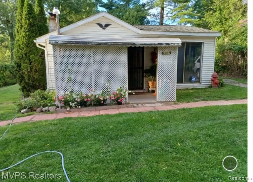 1721 Moffat Road, Leonard, MI 48367 - #1