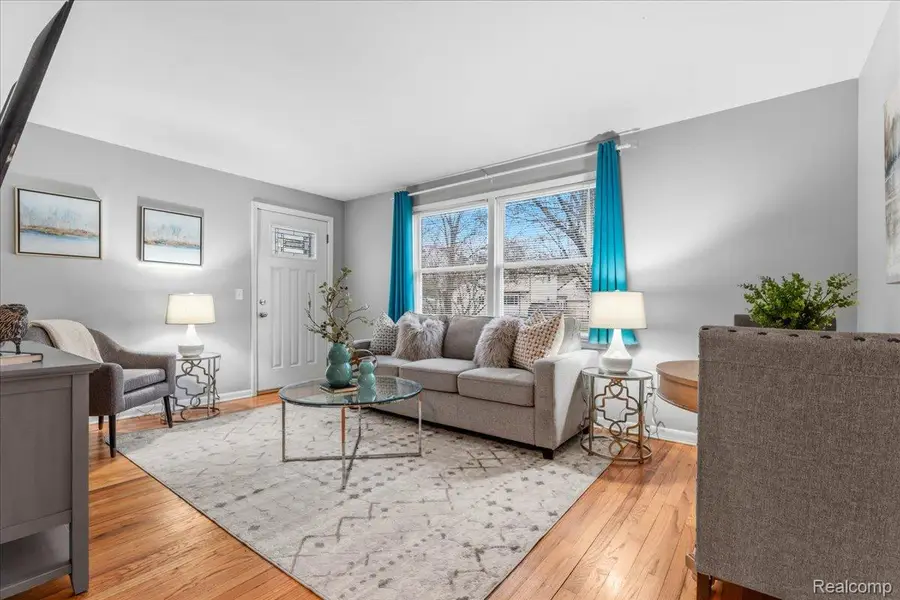 2625 Hessel Avenue, Rochester Hills, MI 48307 - #2