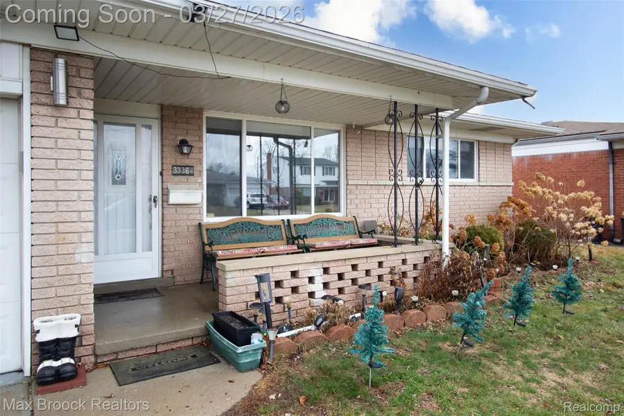 33364 Linsdale Court, Sterling Heights, MI 48310 - #3