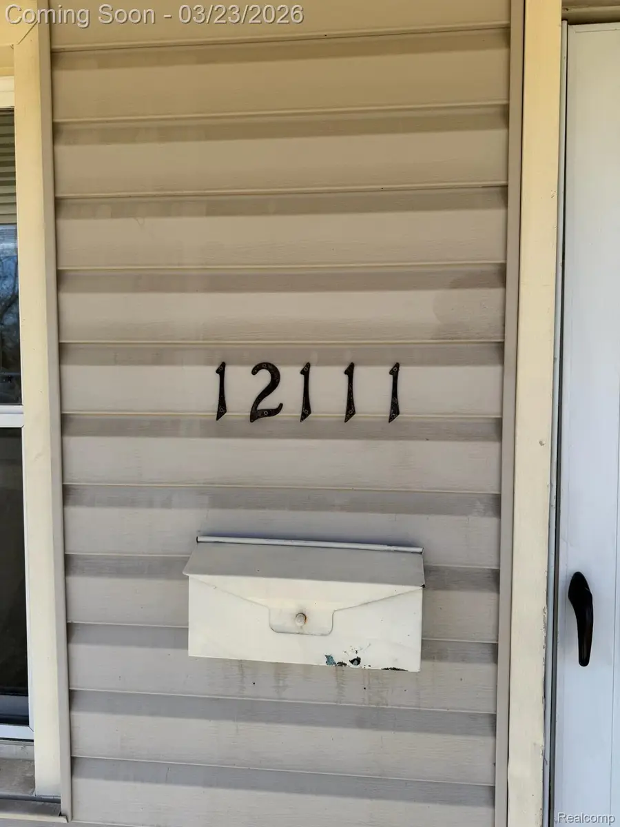 12111 Leverne, Redford, MI 48239 - #2