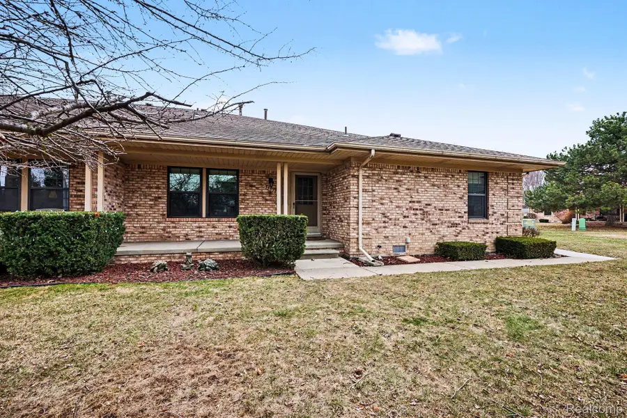 33524 Meldrum Street, New Baltimore, MI 48047 - #2