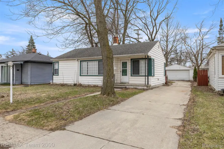 23245 Annapolis Street, Dearborn Heights, MI 48125 - #2
