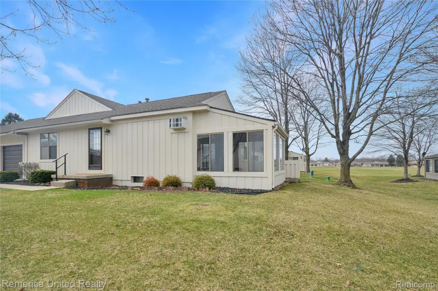 12113 Lexington Drive, South Lyon, MI 48178 - #2