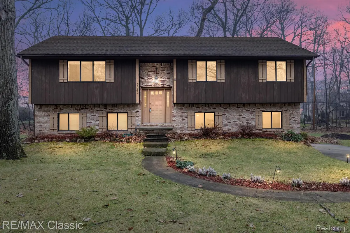 3642 Ashview Street, West Bloomfield, MI 48324 - #1