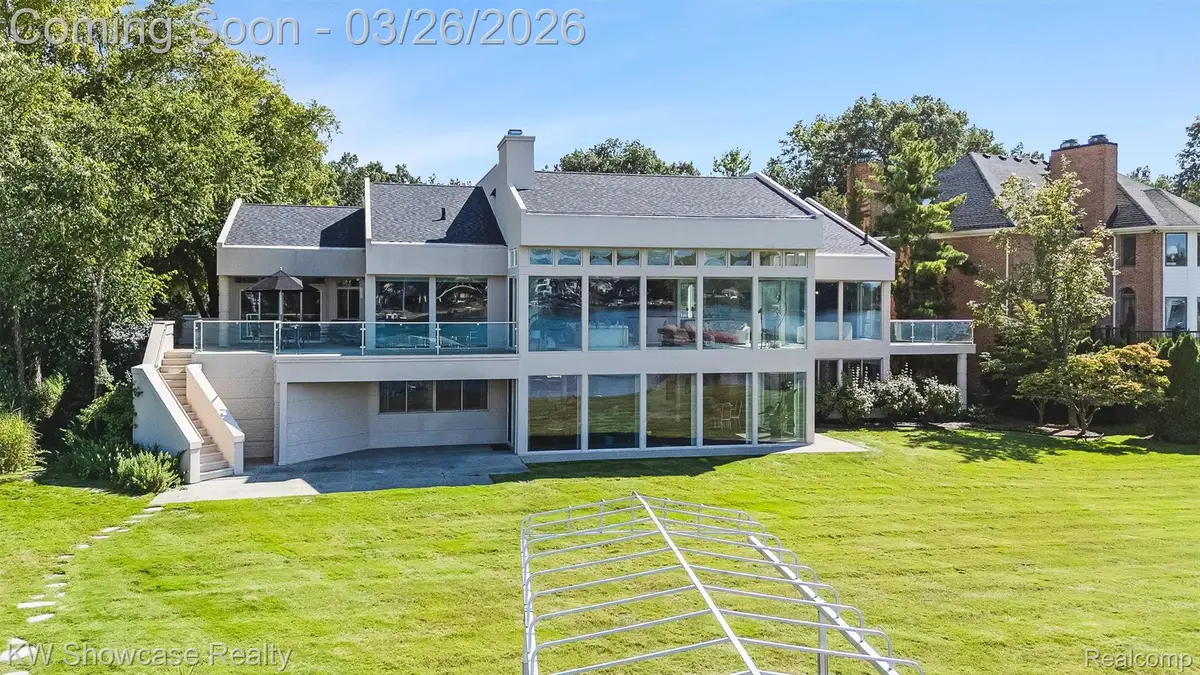 8559 Pine Cove Drive, Commerce Township, MI 48382 - #1