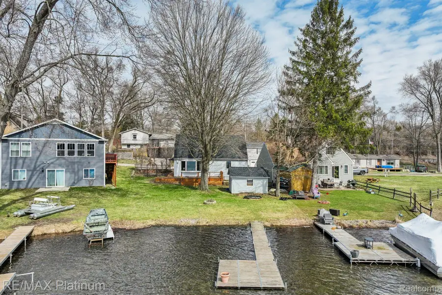 3822 Langley Drive, Pinckney, MI 48169 - #2