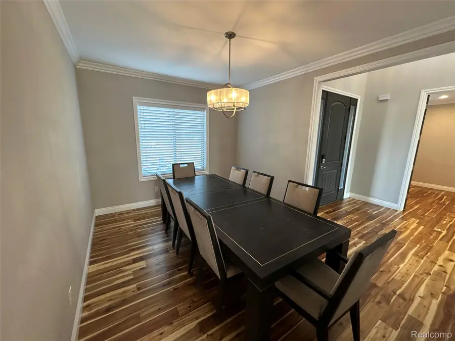 5121 Orchard Crest Drive, Troy, MI 48085 - #3