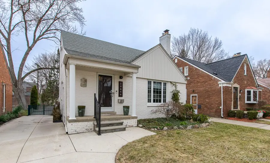 10846 Hart Avenue, Huntington Woods, MI 48070 - #2