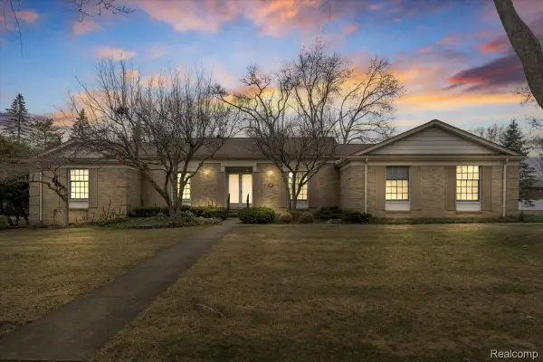 19010 Lacrosse Avenue, LathrupVillage, MI 48076